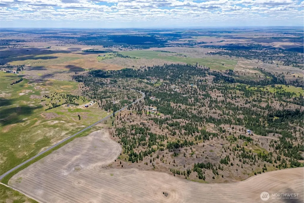 35350 Prairie Lane N Creston WA 99112