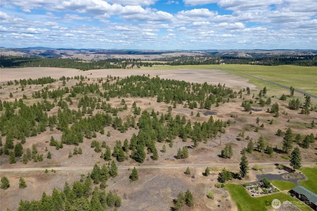 35350 Prairie Lane N Creston WA 99112