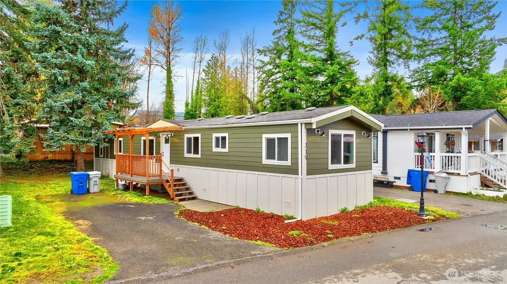 31108 3rd Avenue Black Diamond WA 98010