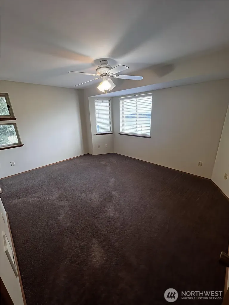 5624 Wisteria Lane NE Bremerton WA 98311