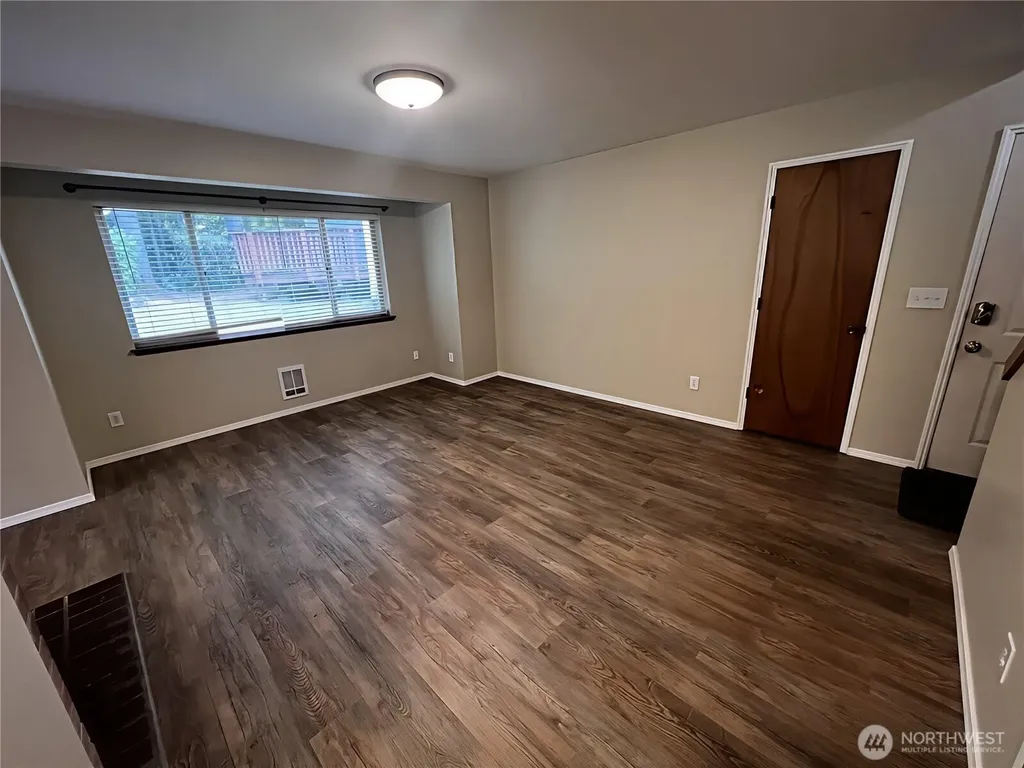 5624 Wisteria Lane NE Bremerton WA 98311