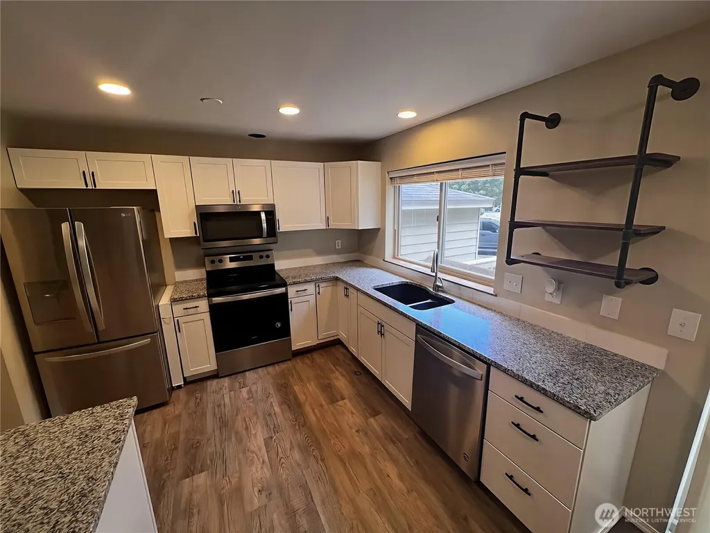 5624 Wisteria Lane NE Bremerton WA 98311