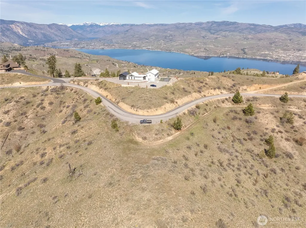 295 Hawks Ridge Road Chelan WA 98816