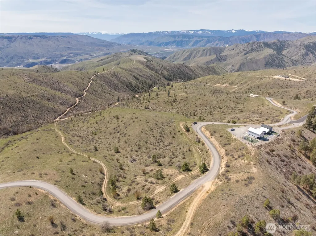 295 Hawks Ridge Road Chelan WA 98816