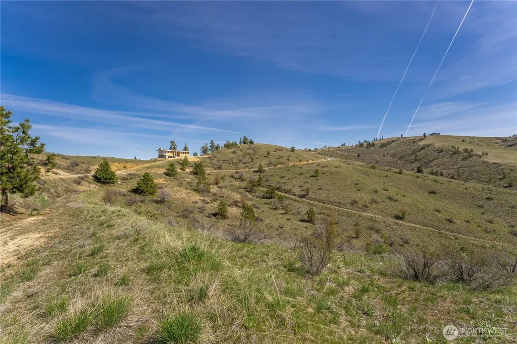 295 Hawks Ridge Road Chelan WA 98816