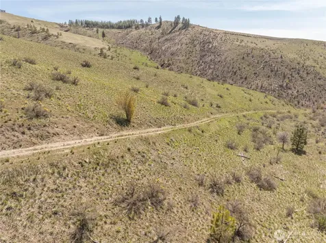 295 Hawks Ridge Road Chelan WA 98816