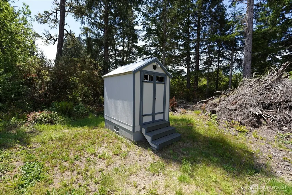 27509 U Street Ocean Park WA 98640