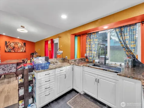 10030 51st Avenue S Seattle WA 98178
