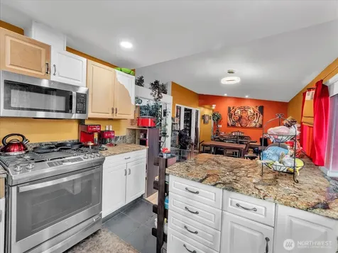 10030 51st Avenue S Seattle WA 98178