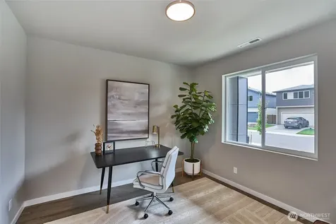 1525 138th Street E Tacoma WA 98445