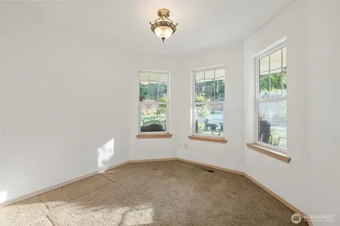 22068 Mcmurray Shore Drive Mount Vernon WA 98274