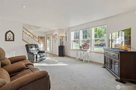 22068 Mcmurray Shore Drive Mount Vernon WA 98274