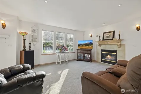 22068 Mcmurray Shore Drive Mount Vernon WA 98274
