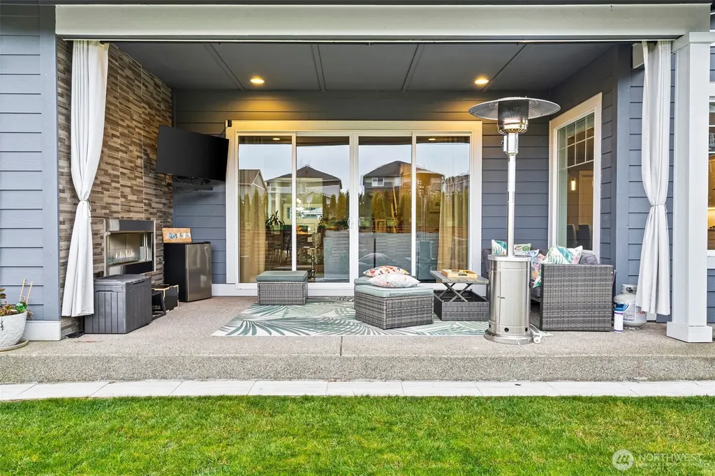 18718 135th Street E Bonney Lake WA 98391