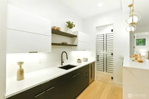 17720 SE 63rd Place Bellevue WA 98006