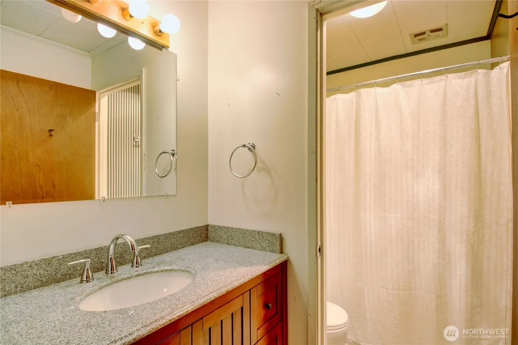 1710 Skyline Way Anacortes WA 98221