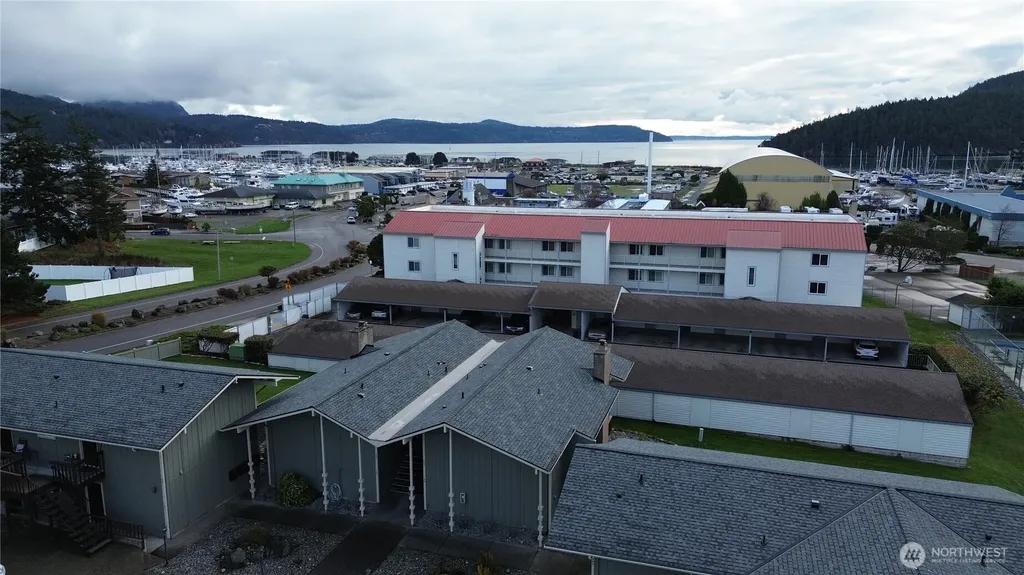 1710 Skyline Way Anacortes WA 98221
