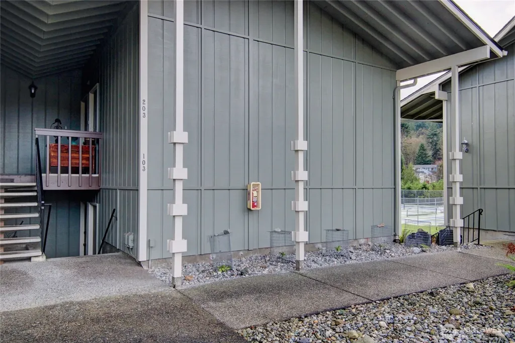 1710 Skyline Way Anacortes WA 98221