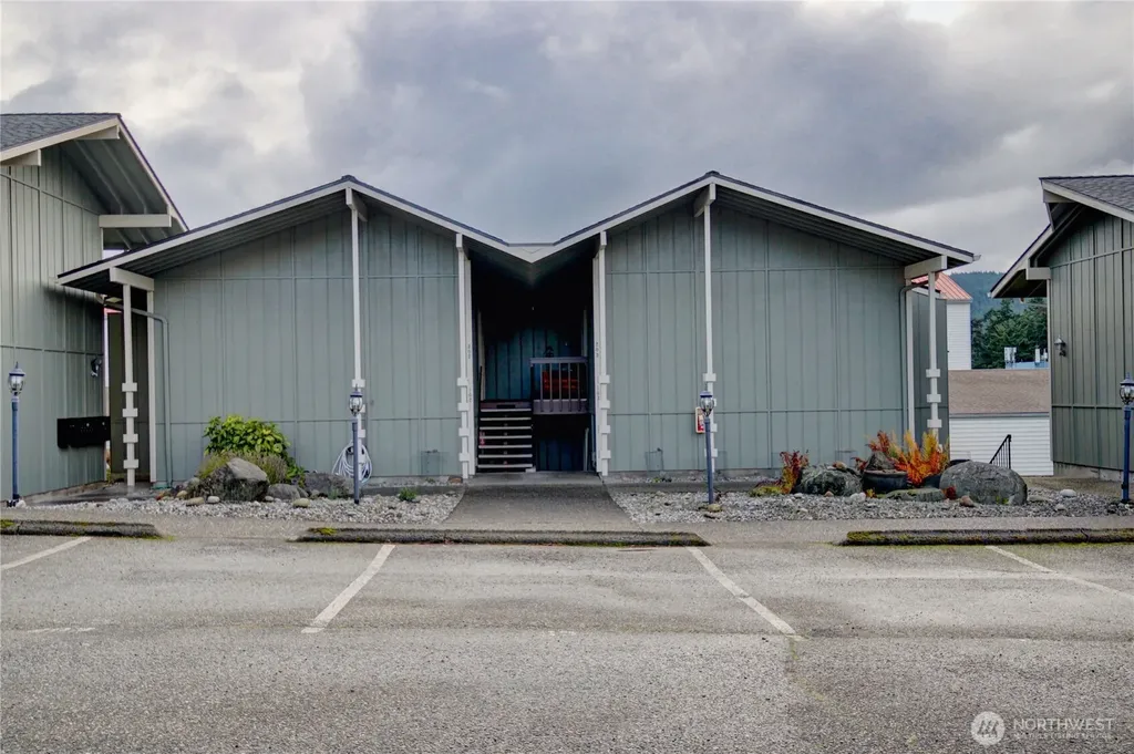 1710 Skyline Way Anacortes WA 98221