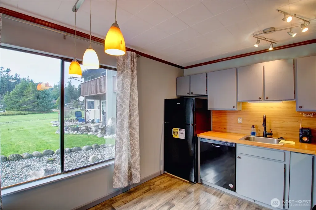 1710 Skyline Way Anacortes WA 98221