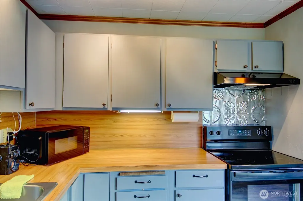 1710 Skyline Way Anacortes WA 98221