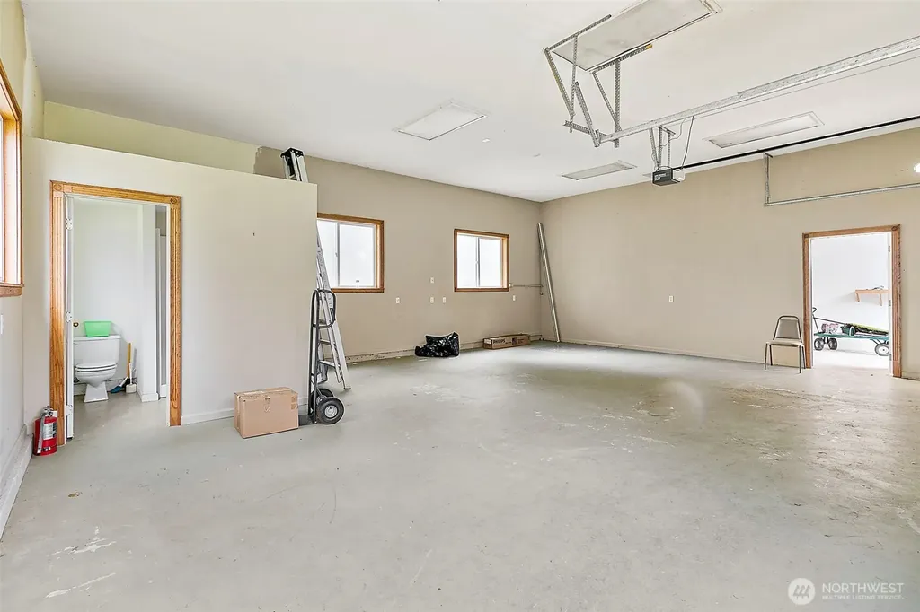 27610 111th Avenue SE Kent WA 98030