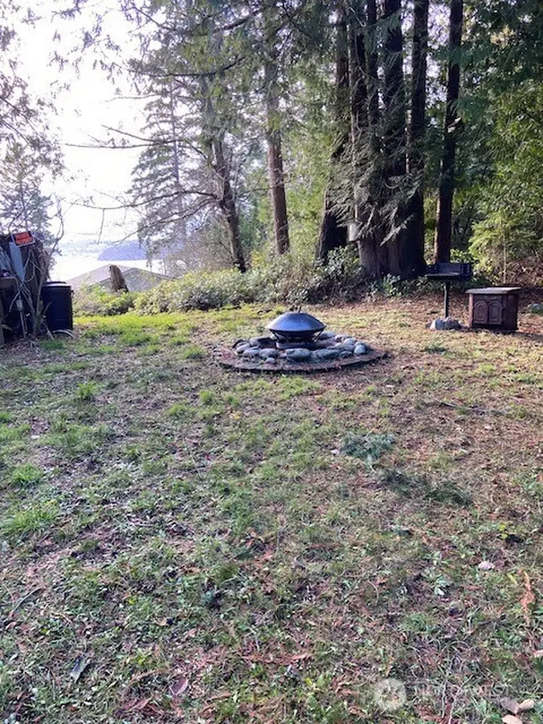 7408 Holiday Boulevard Anacortes WA 98221