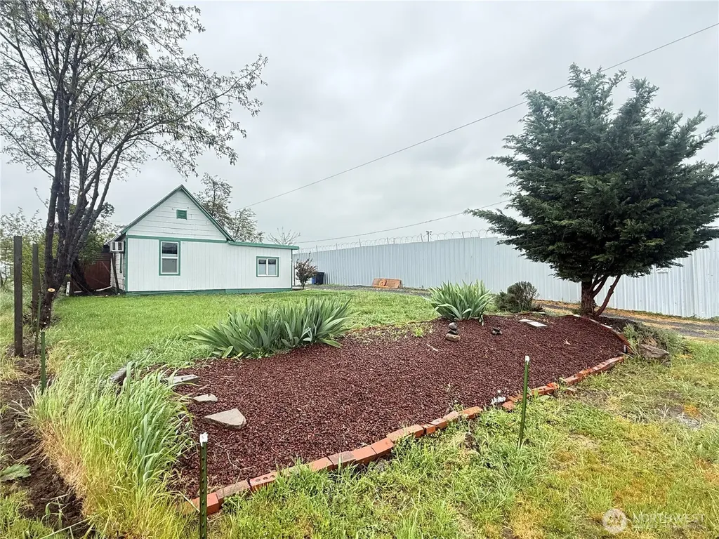 1212 W Moore Street Walla Walla WA 99362