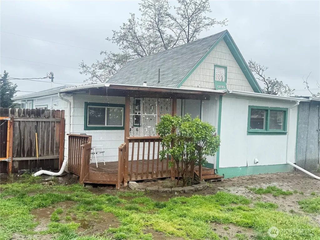 1212 W Moore Street Walla Walla WA 99362