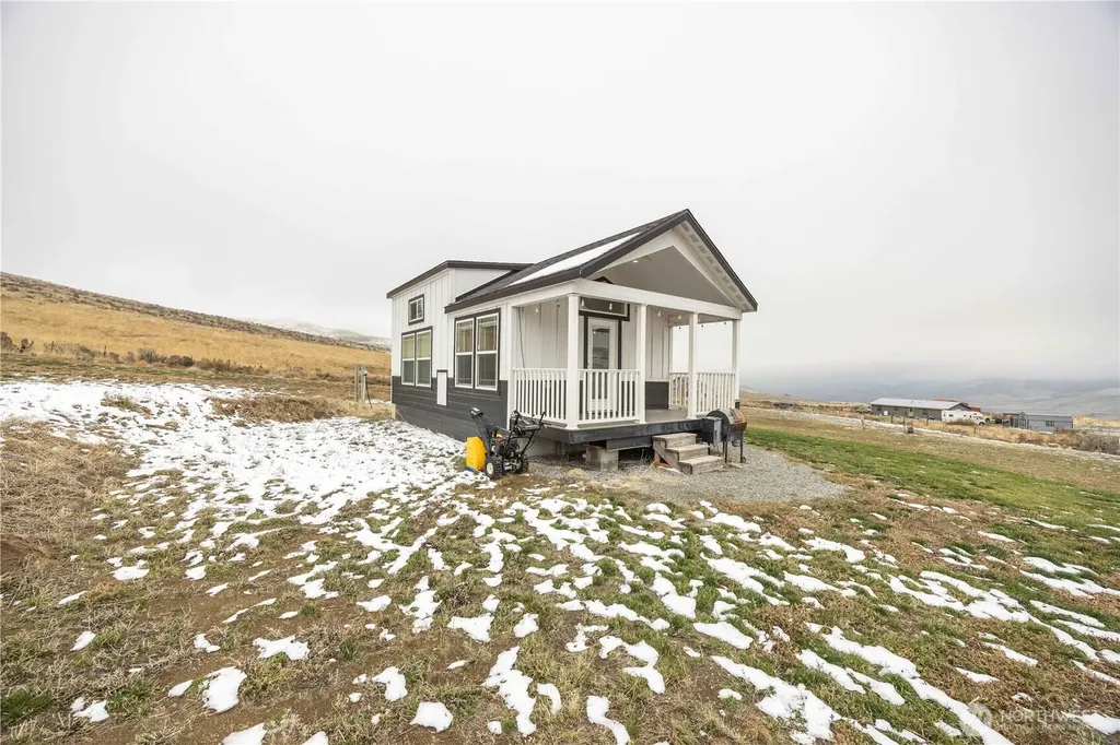 577 Bill Shaw Road Pateros WA 98846