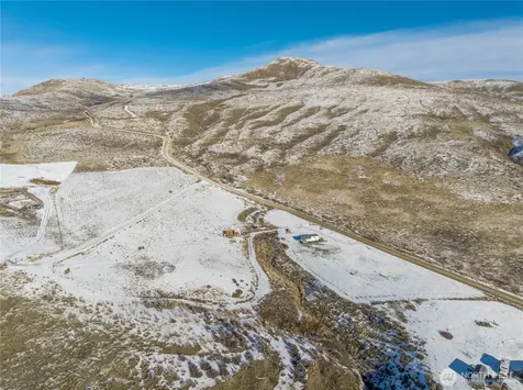 577 Bill Shaw Road Pateros WA 98846