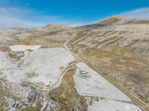 577 Bill Shaw Road Pateros WA 98846