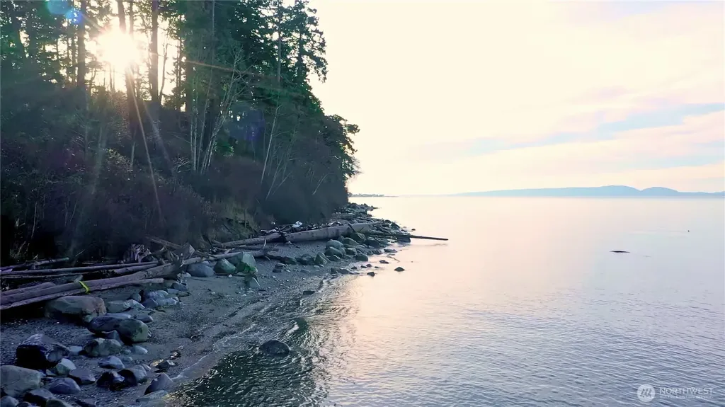 211 Marine Drive Point Roberts WA 98281