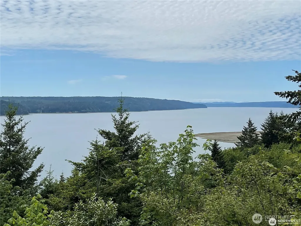 9 Us Highway 101 Lilliwaup WA 98555