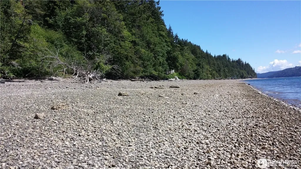 9 Us Highway 101 Lilliwaup WA 98555