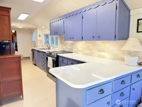 27728 Manzanita Beach Rd SW Vashon WA 98070