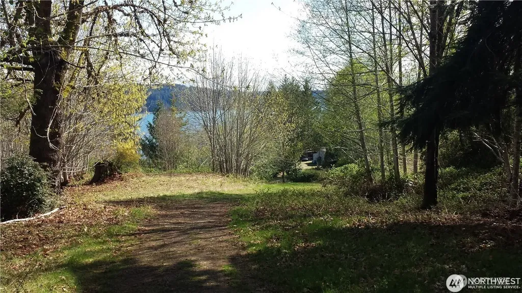 32241 N Highway 101 Lilliwaup WA 98555