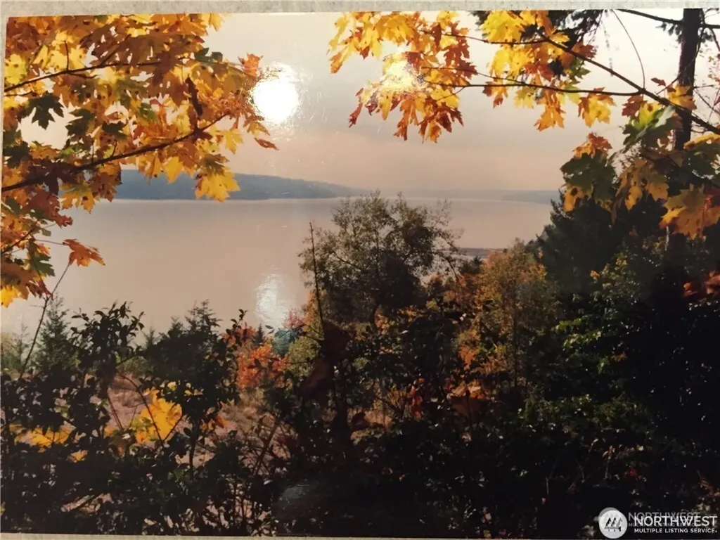 32241 N Highway 101 Lilliwaup WA 98555