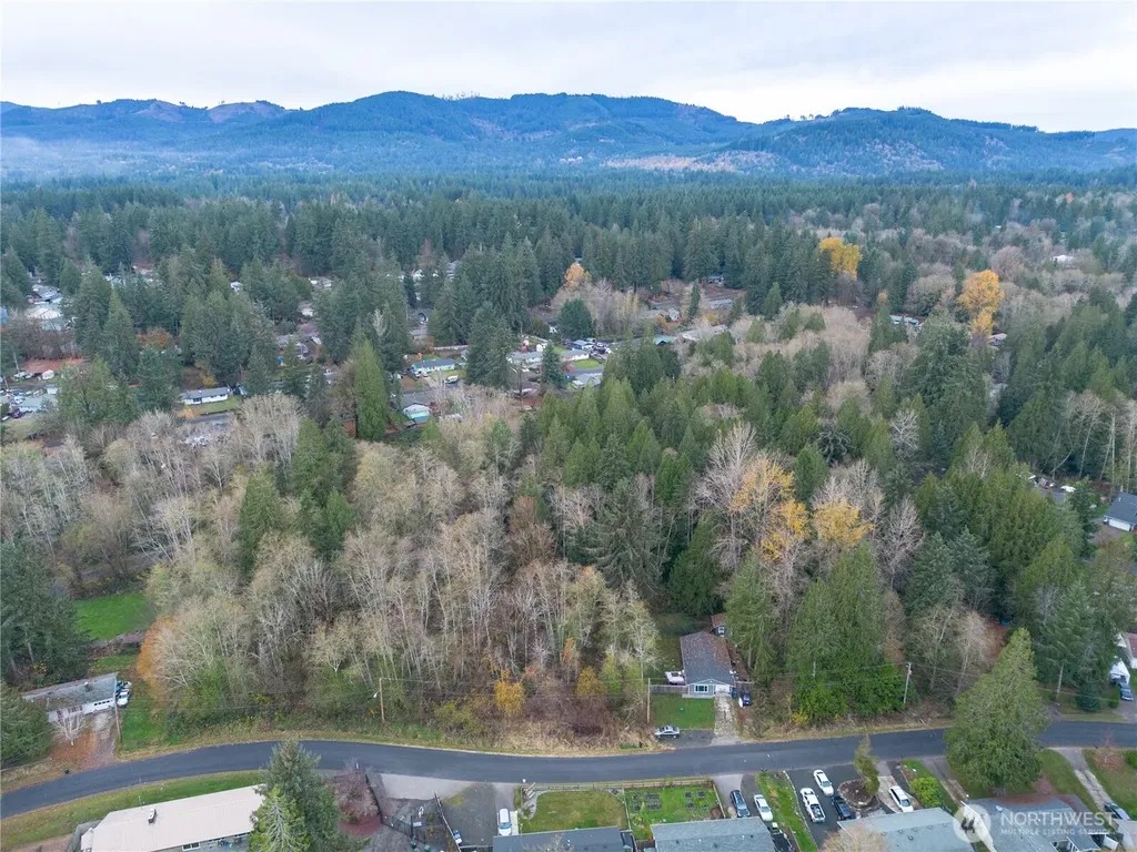 7605 Lakeside Street SW Olympia WA 98512