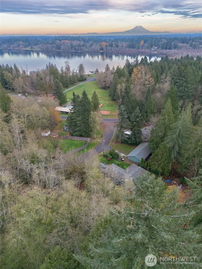 7615 Sprucecrest Street SW Olympia WA 98512