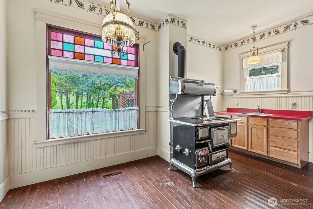 1110 D Street Vader WA 98593