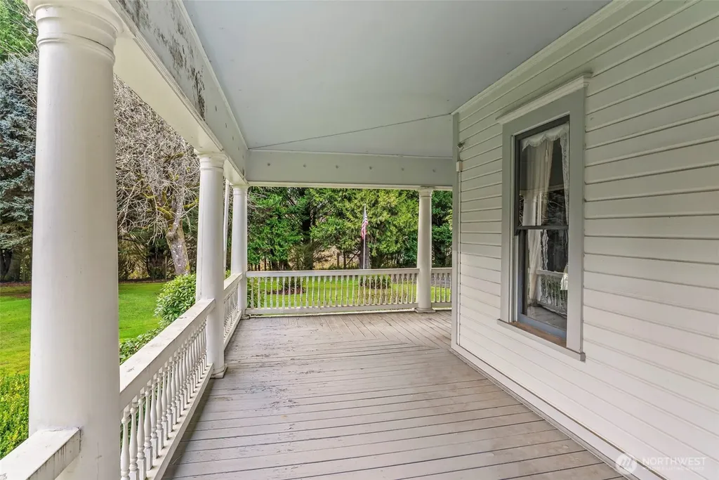 1110 D Street Vader WA 98593