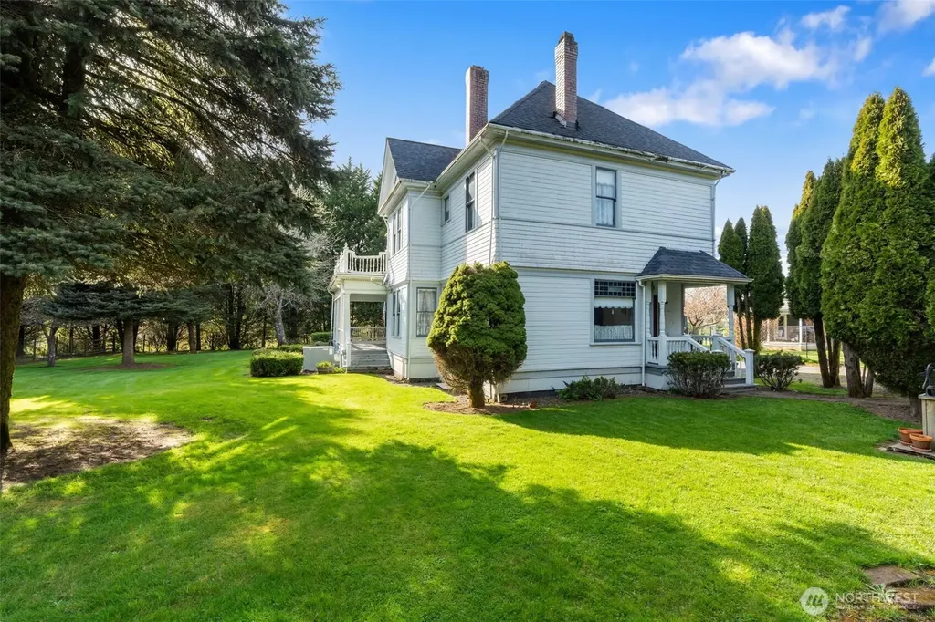 1110 D Street Vader WA 98593