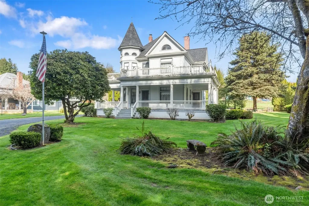 1110 D Street Vader WA 98593