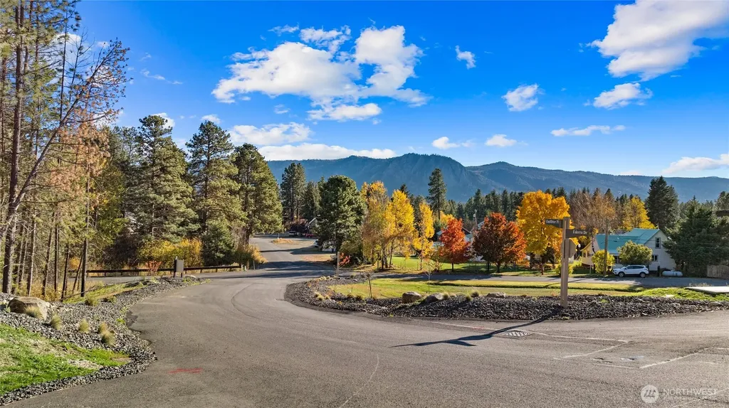 609 Compass (Lot 19) Place Cle Elum WA 98922