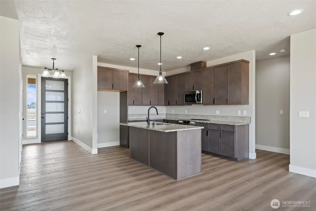 1513 N 7th Avenue NE Quincy WA 98848