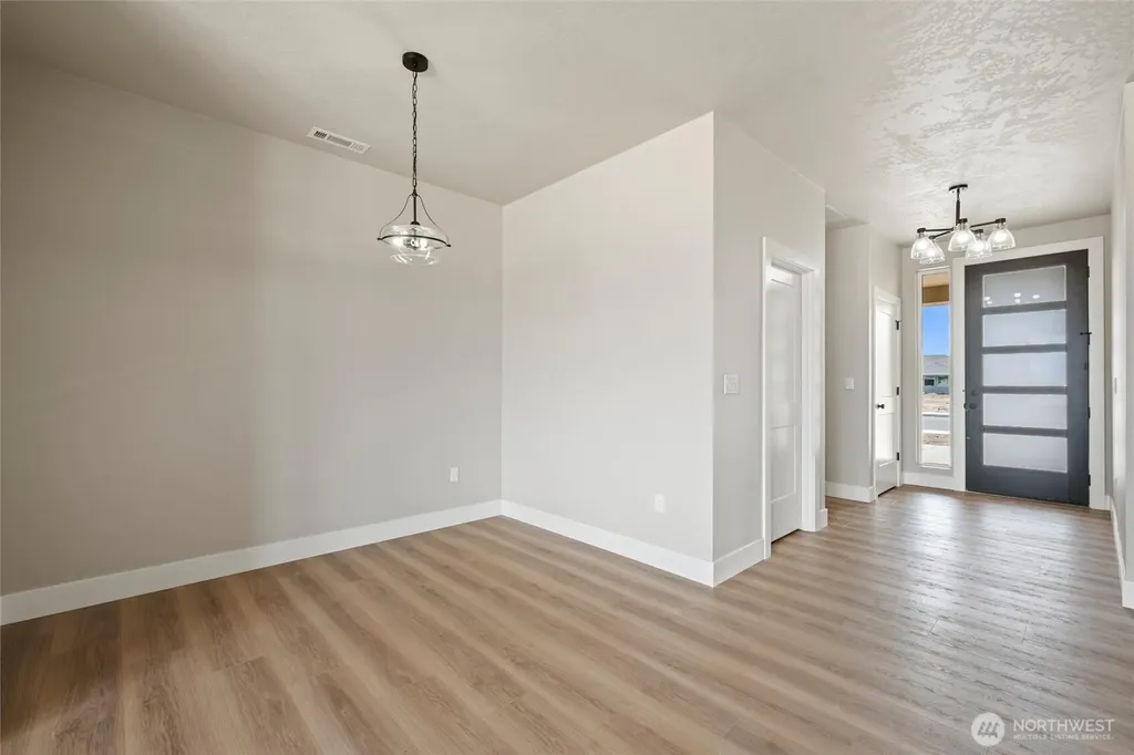 1513 N 7th Avenue NE Quincy WA 98848