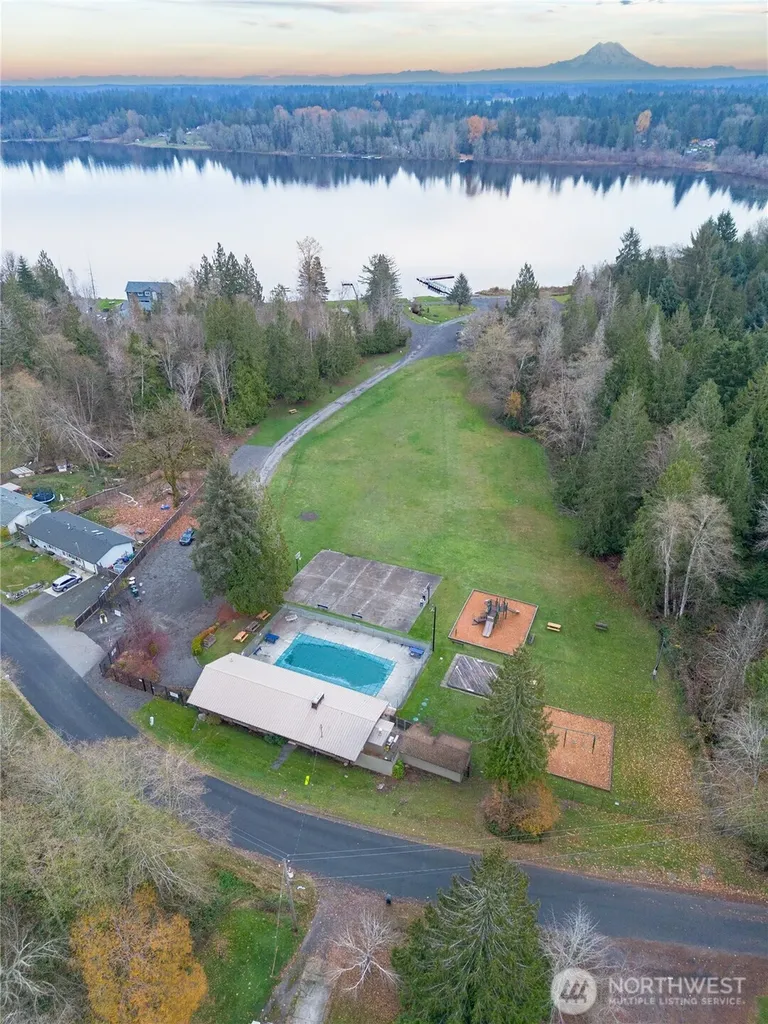 7609 Lakeside Street SW Olympia WA 98512