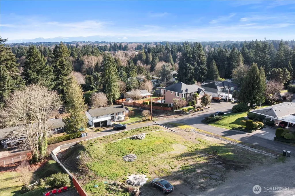 7415 100th Street E Puyallup WA 98373