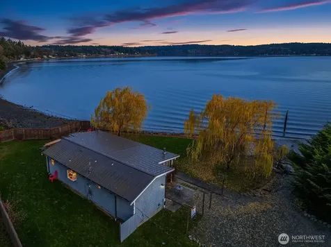 24410 Vashon Highway SW Vashon WA 98070